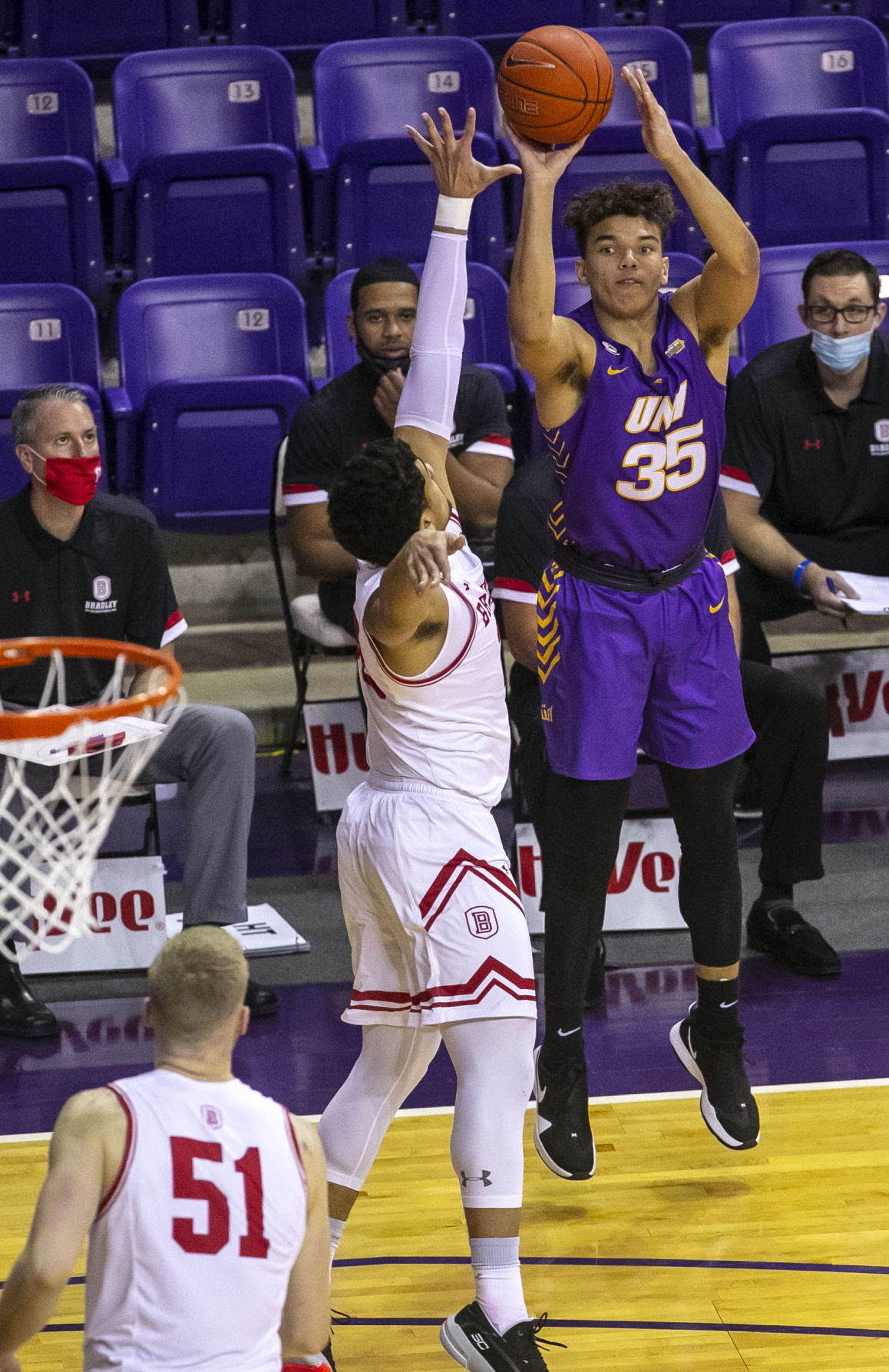 MBBall UNI vs. Bradley 6